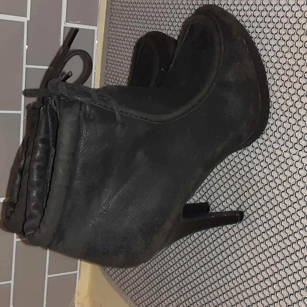 suede look hi ankle tie on top 4in heels